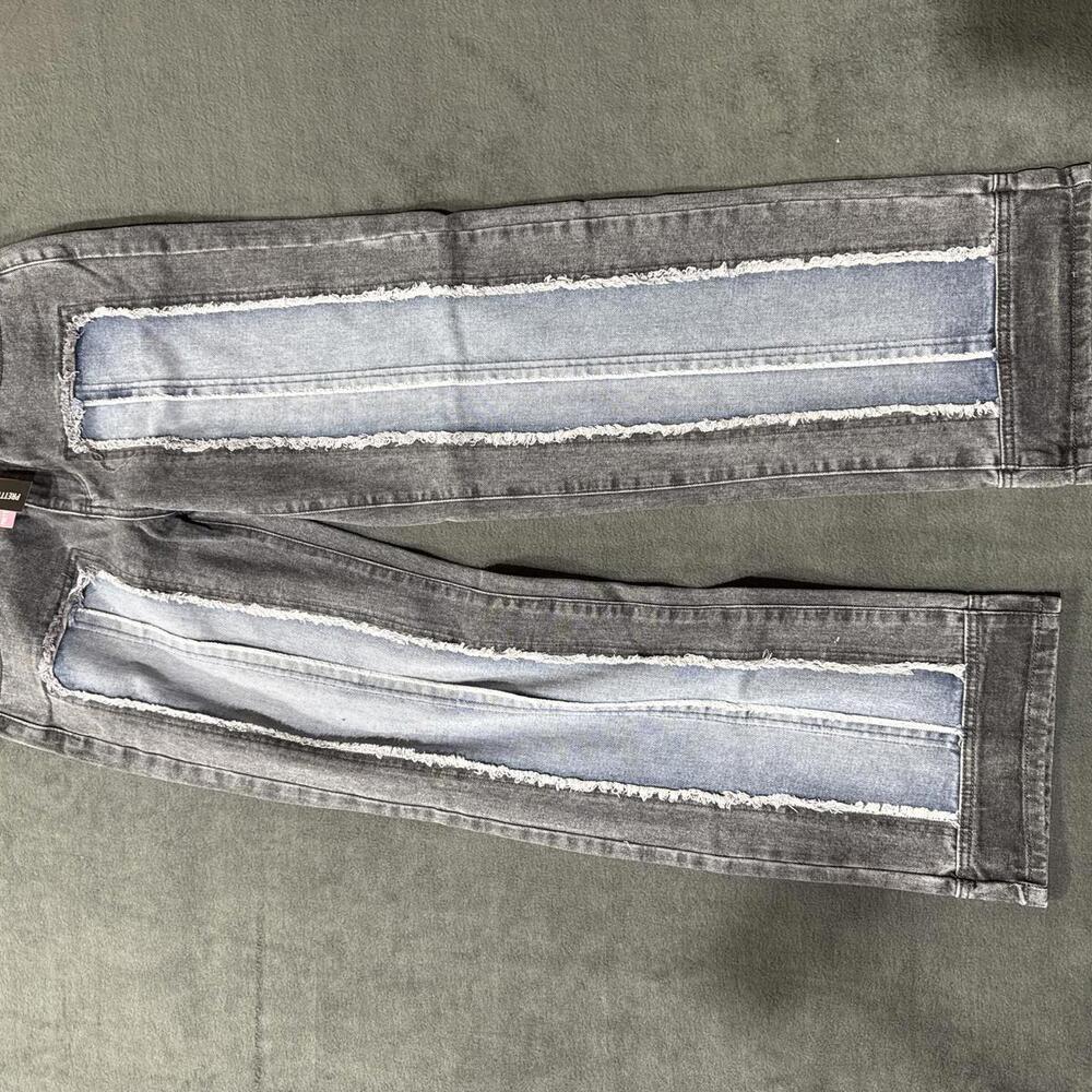 PrettyLittleThing Distressed Denim Jeans size 4 - Picture 1 of 3